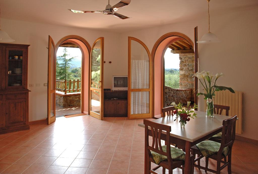 Agriturismo Podere Gozzuto Гаворрано Номер фото