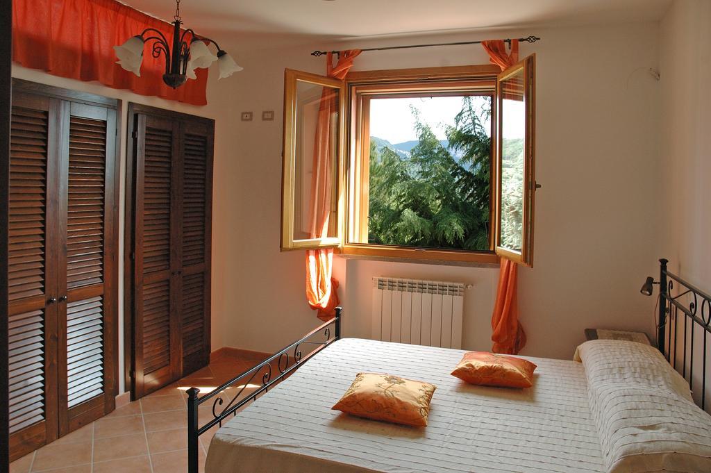 Agriturismo Podere Gozzuto Гаворрано Номер фото