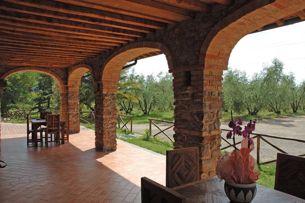 Agriturismo Podere Gozzuto Гаворрано Номер фото