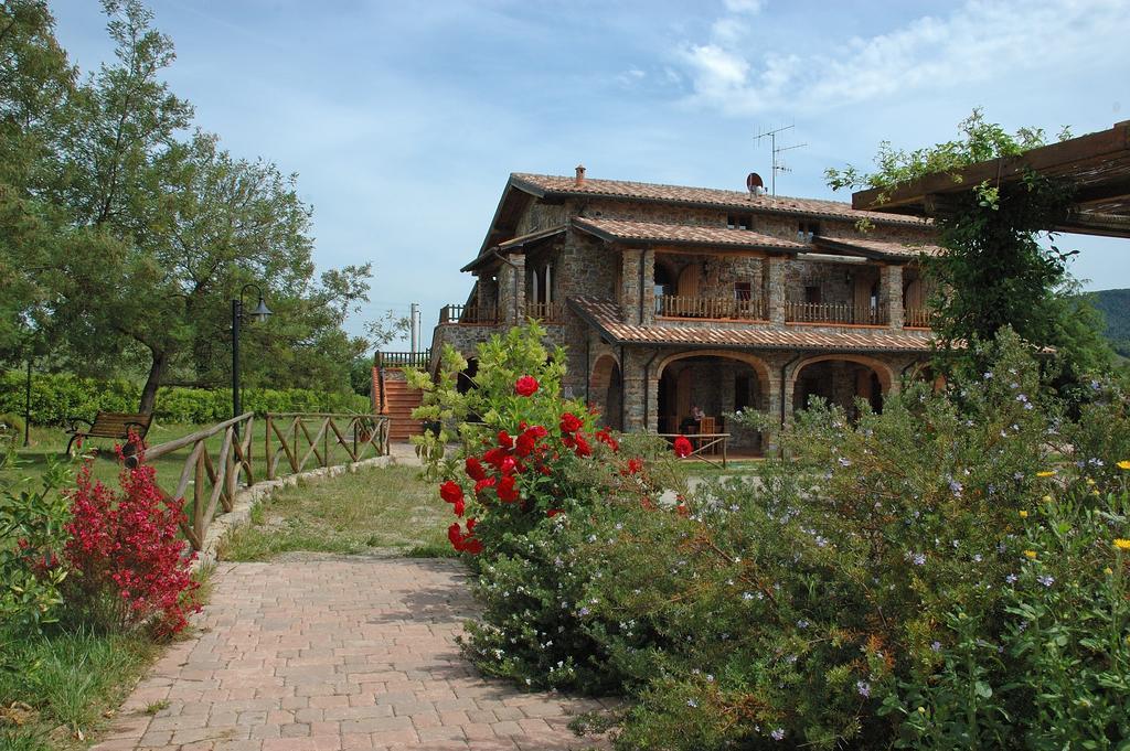 Agriturismo Podere Gozzuto Гаворрано Экстерьер фото