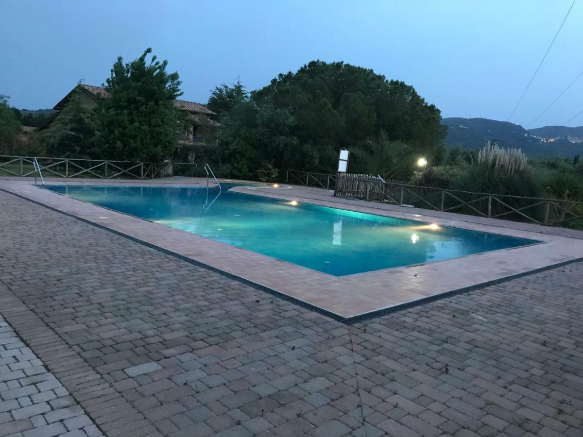 Agriturismo Podere Gozzuto Гаворрано Экстерьер фото
